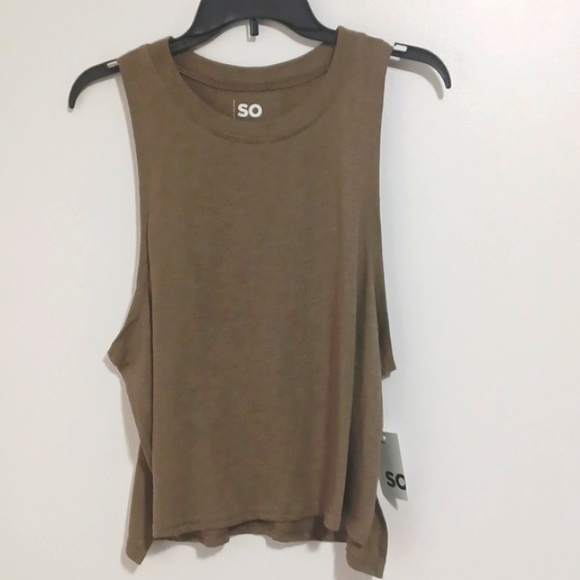 XL tank tops w/ small side splits. Gray & Green sleeveless tops. NWT - Picture 8 of 15